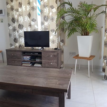 Peaceful Townhouse With Private Pool Near The Sea Apartment Paphos Luaran gambar