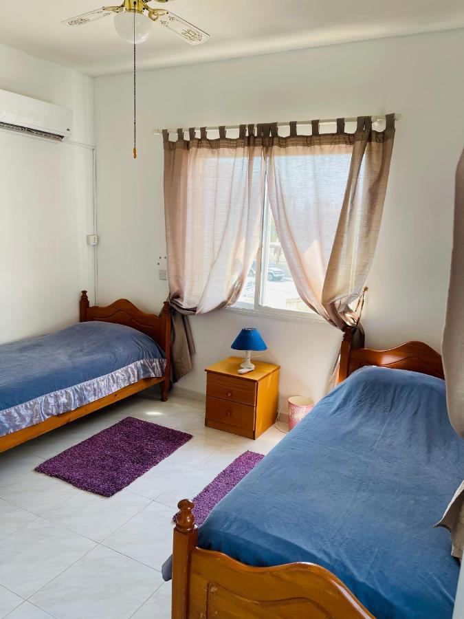 Peaceful Townhouse With Private Pool Near The Sea Apartment Paphos Luaran gambar