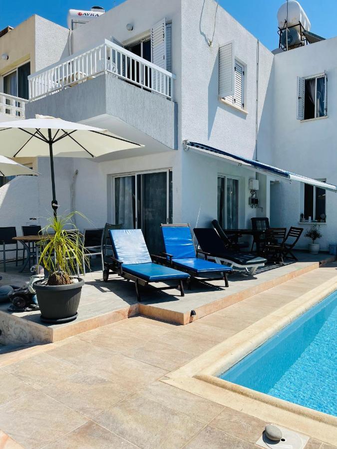 Peaceful Townhouse With Private Pool Near The Sea Apartment Paphos Luaran gambar