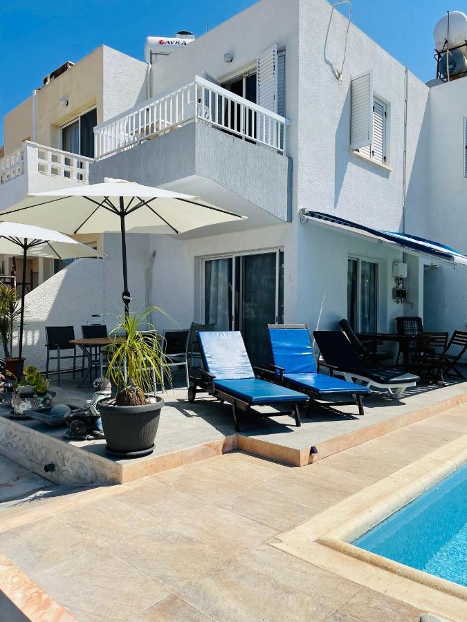 Peaceful Townhouse With Private Pool Near The Sea Apartment Paphos Luaran gambar