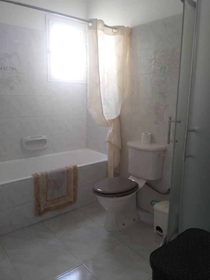 Peaceful Townhouse With Private Pool Near The Sea Apartment Paphos Luaran gambar